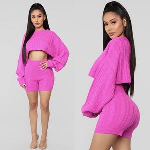 Fashion nova sweater & shorts set xl